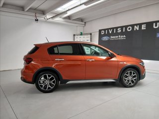 FIAT Tipo 5p 1.0 Cross 100cv